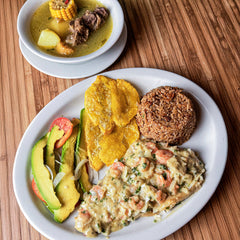 Filete De Robalo En Salsa De Camarón